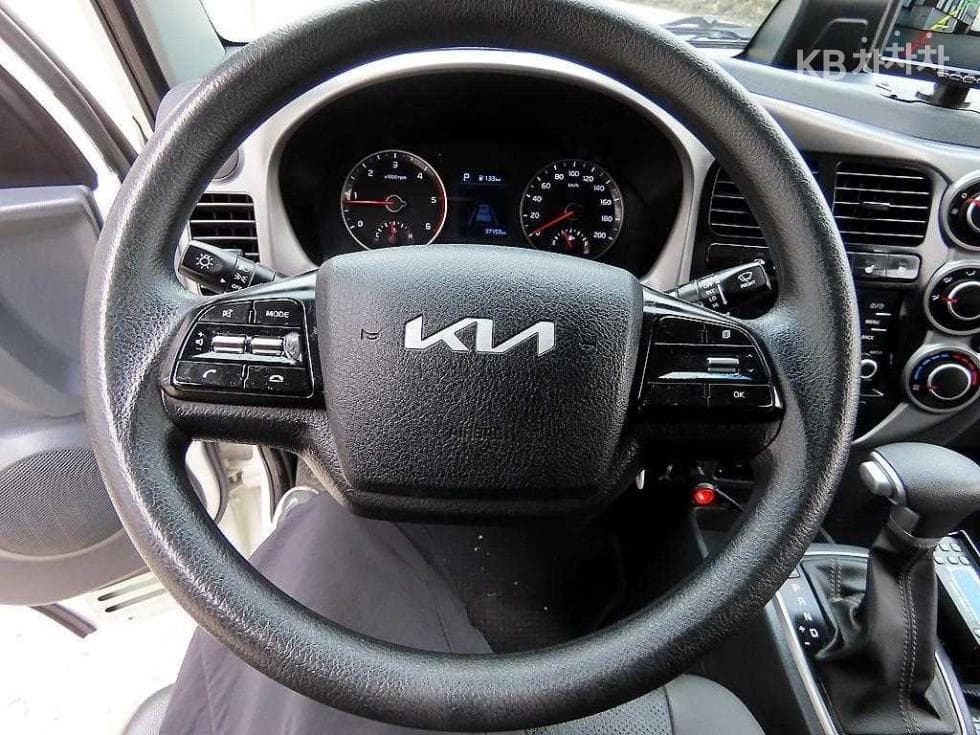 Kia The New (facelift) Bongo 3 (light truck)냉동Top (Cargo)차 1 Ton 표준형 표준캡 Extra Long L - 10