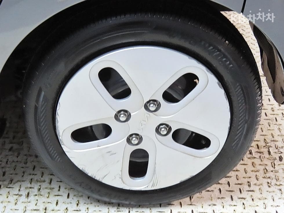 Kia The New (facelift) Kia Ray (van) Van1.0 Gasoline Van 2-seater Prestige Special (special feature/edition) - 20
