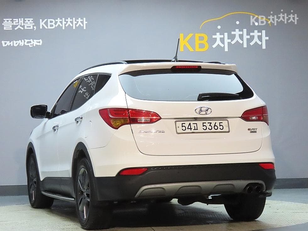 Hyundai Santa Fe DMHyundai R-engine 2.0 diesel 2WD EXCLUSIVE Standard - 4