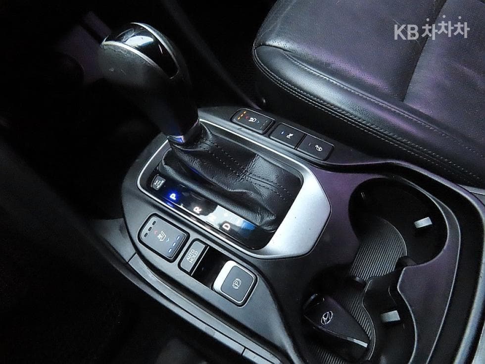 Hyundai Santa Fe DMHyundai R-engine 2.0 diesel 2WD EXCLUSIVE Standard - 9