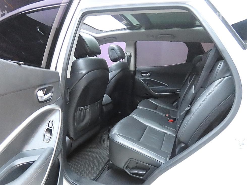 Hyundai Santa Fe DMHyundai R-engine 2.0 diesel 2WD EXCLUSIVE Standard - 11