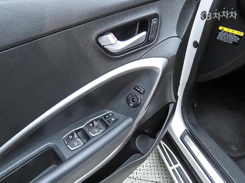 Hyundai Santa Fe DMHyundai R-engine 2.0 diesel 2WD EXCLUSIVE Standard - 13