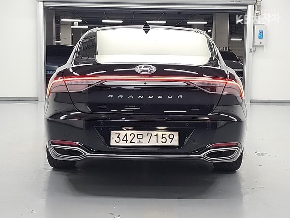 Hyundai The New (facelift) Grandeur (Azera)2.5 Exclusive - 3