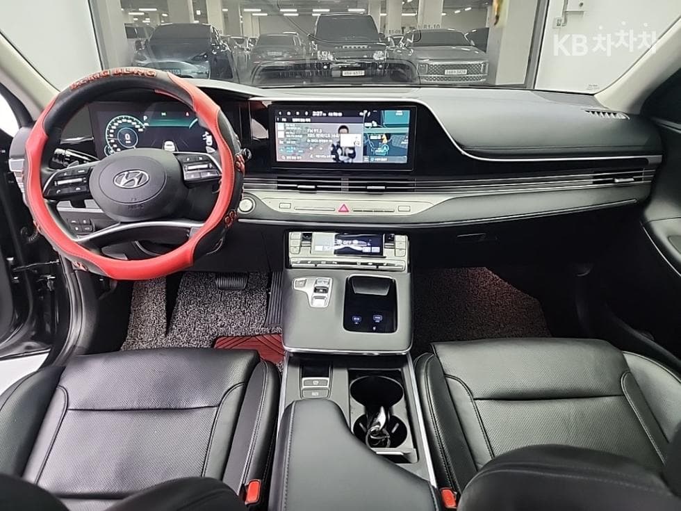 Hyundai The New (facelift) Grandeur (Azera)2.5 Exclusive - 7