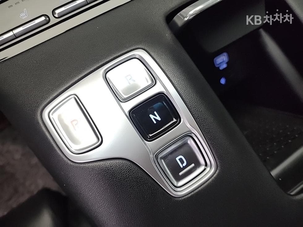 Hyundai The New (facelift) Grandeur (Azera)2.5 Exclusive - 8