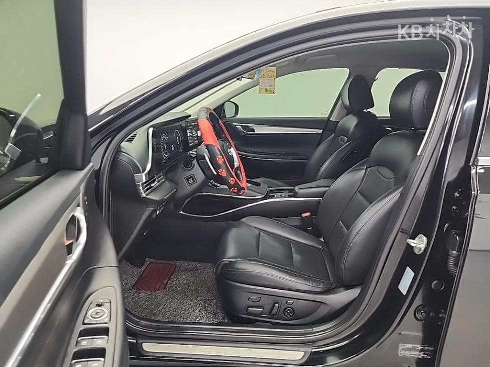 Hyundai The New (facelift) Grandeur (Azera)2.5 Exclusive - 11
