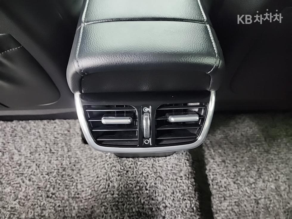 Hyundai The New (facelift) Grandeur (Azera)2.5 Exclusive - 13