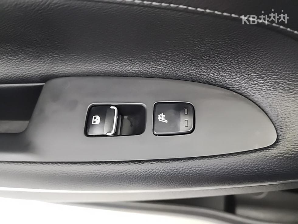 Hyundai The New (facelift) Grandeur (Azera)2.5 Exclusive - 15