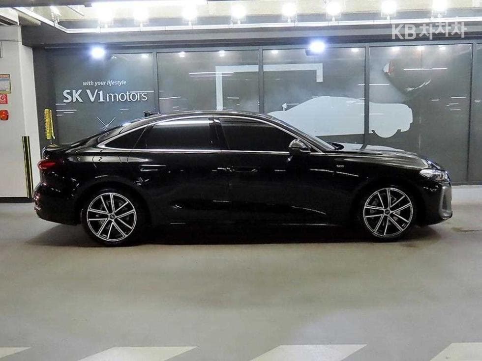 Ауди A5(B10)40 TFSI Quattro S-Line - 3