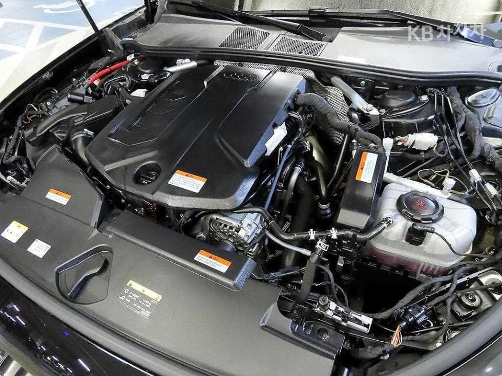 Ауди A5(B10)40 TFSI Quattro S-Line - 19
