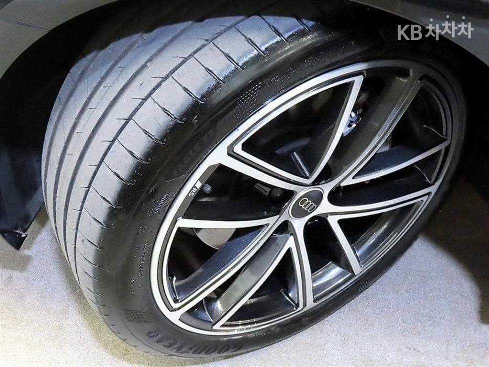 Ауди A5(B10)40 TFSI Quattro S-Line - 20