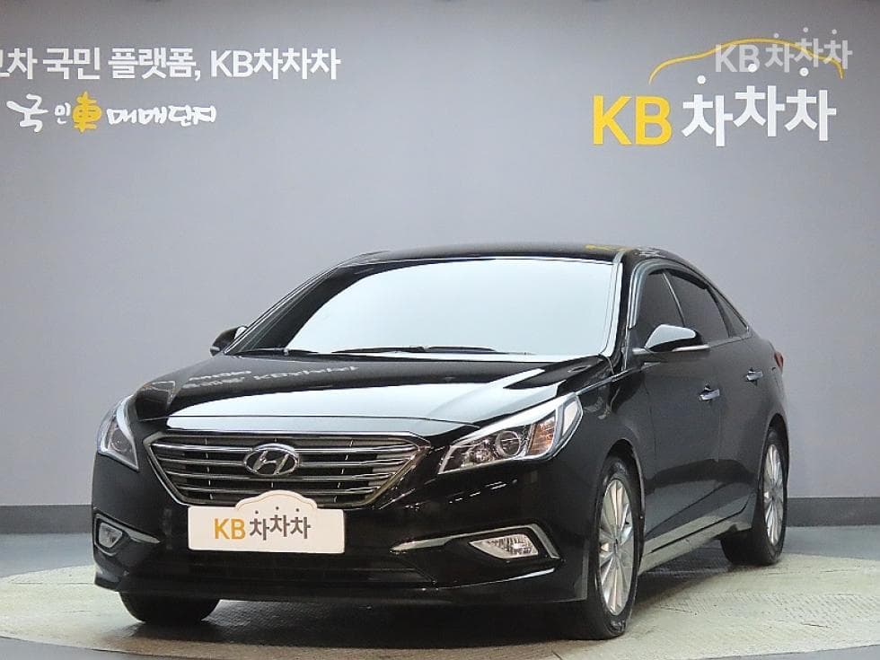 Hyundai Sonata LF 2.0 Smart Standard - Image 1