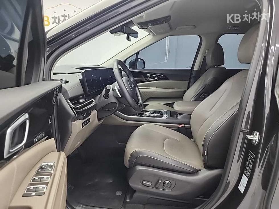 Kia The New (facelift) Carnival 4th generationD2.2 7-seater (Limousine) Signature - 11