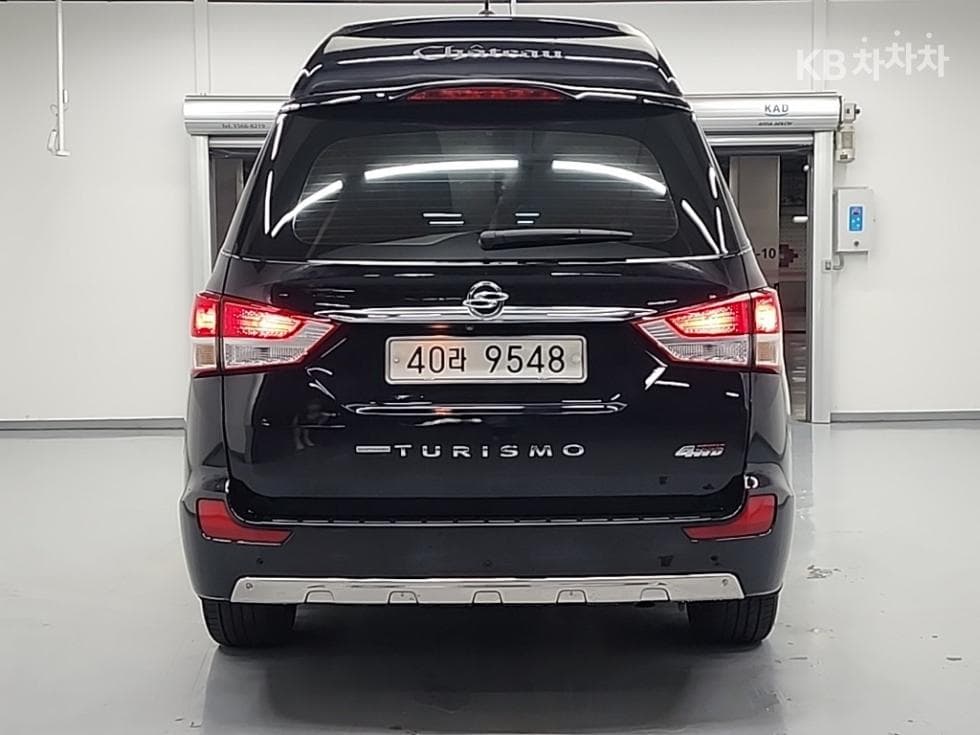 KG Mobility 코란도 투리스모9-seater 4WD 샤토 하이 Limousine - 3