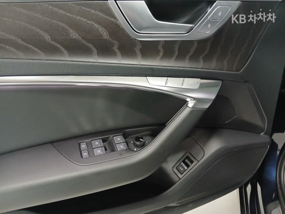 Ауди A6(C8)45 TFSI Quattro Premium - 9