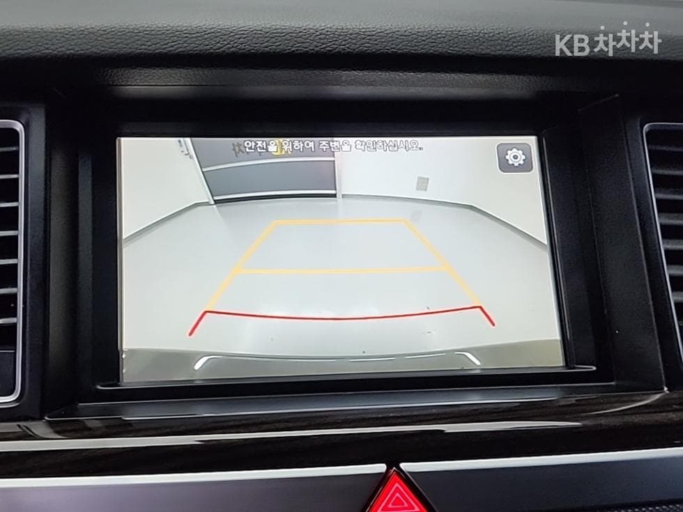 Genesis G803.3 GDI AWD Luxury - 15