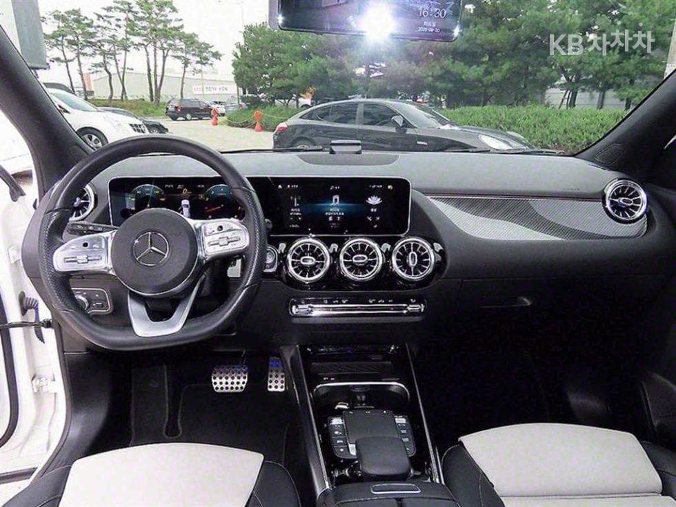 Mercedes-Benz GLA H247250 4Matic Стандартен - 7