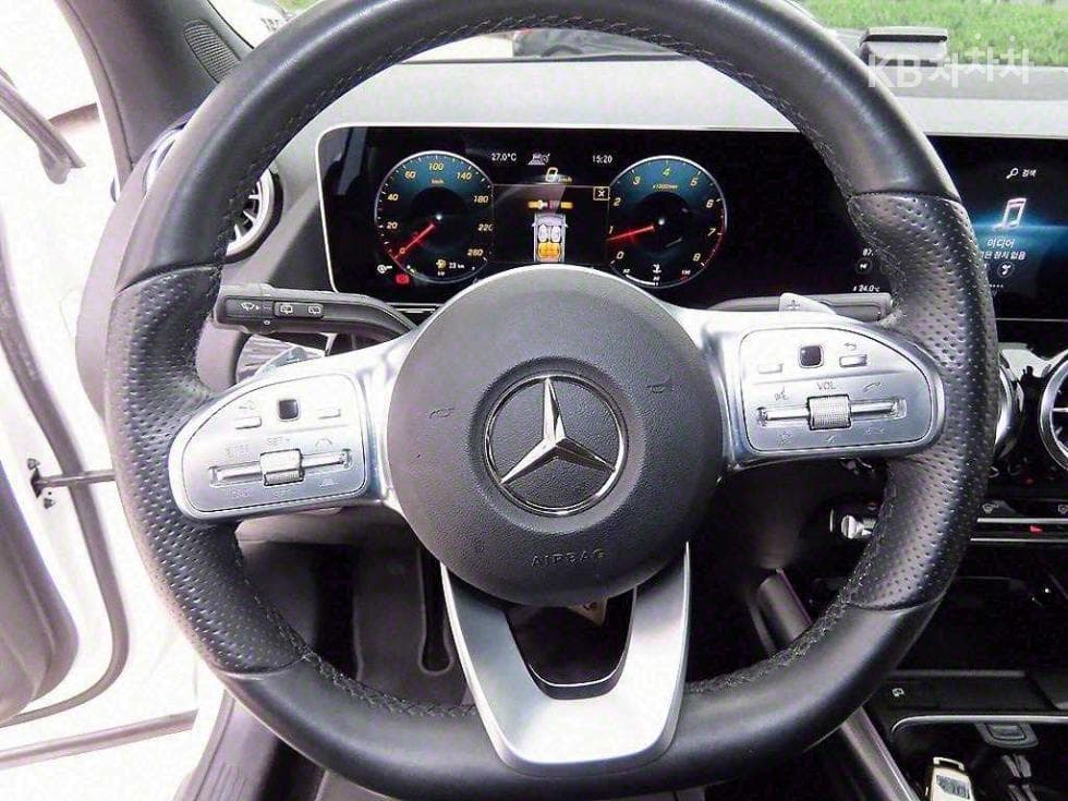 Mercedes-Benz GLA H247250 4Matic Стандартен - 8