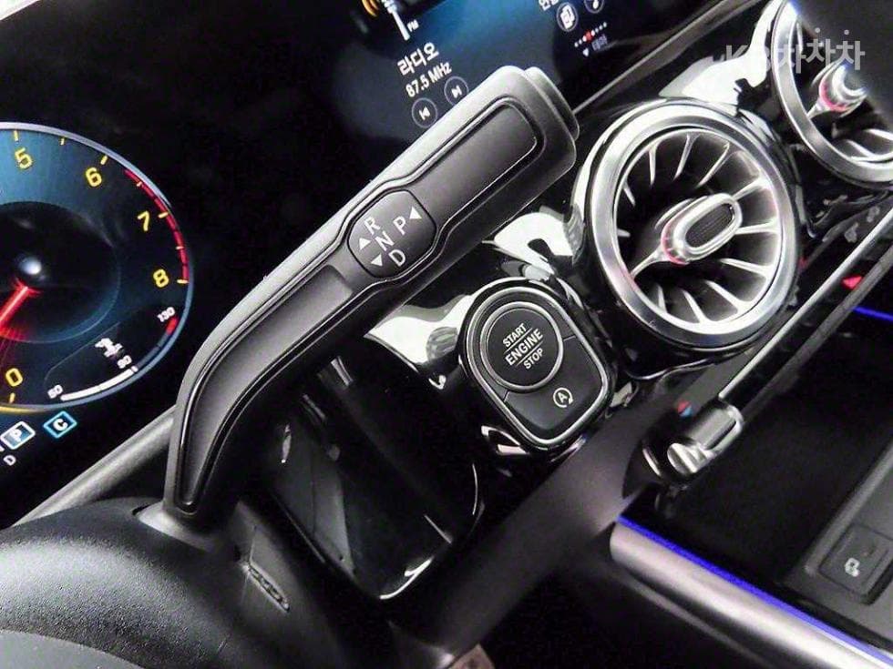 Mercedes-Benz GLA H247250 4Matic Стандартен - 10
