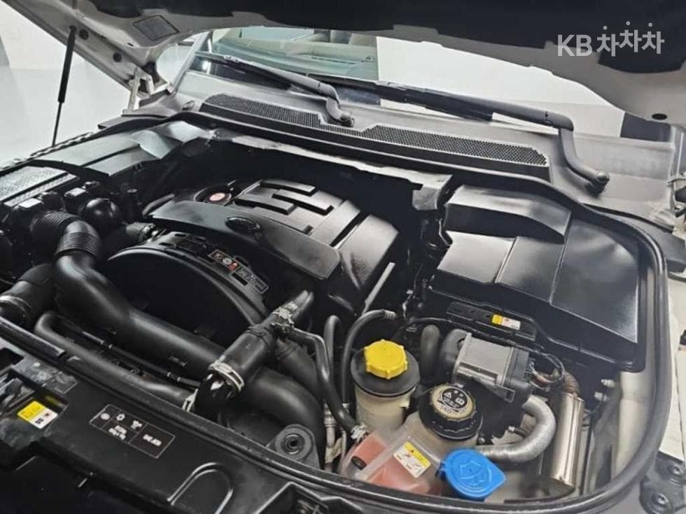 Land Rover 디스커버리43.0 SDV6 SE - 17