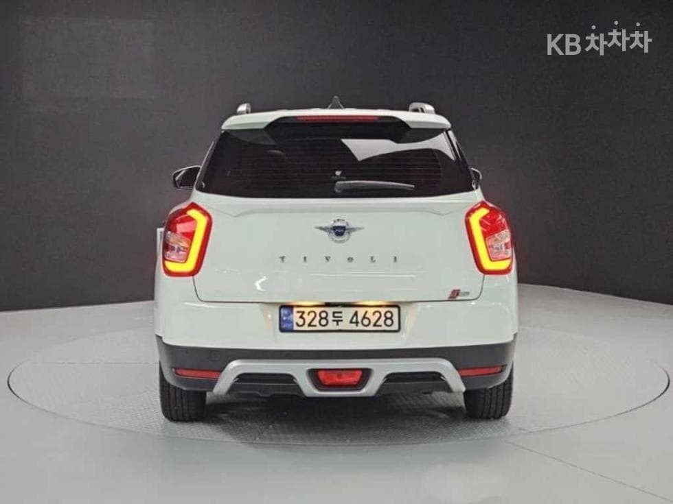 KG Mobility Tivoli Air4WD RX - 3