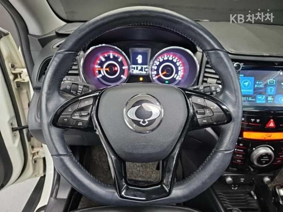 KG Mobility Tivoli Air4WD RX - 6