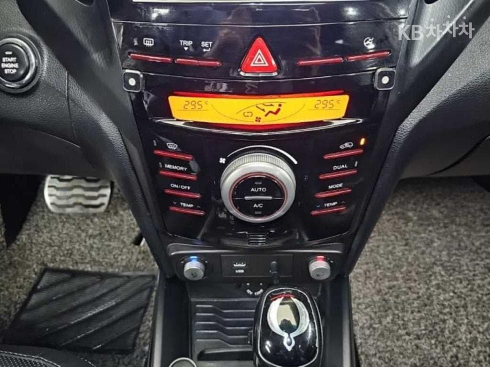 KG Mobility Tivoli Air4WD RX - 10