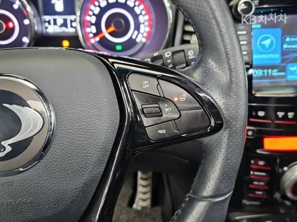 KG Mobility Tivoli Air4WD RX - 12