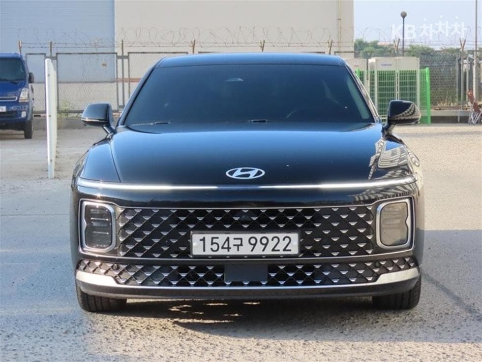 Hyundai The All New Grandeur (Azera) 3.5 Gasoline 2WD Exclusive - Image 1