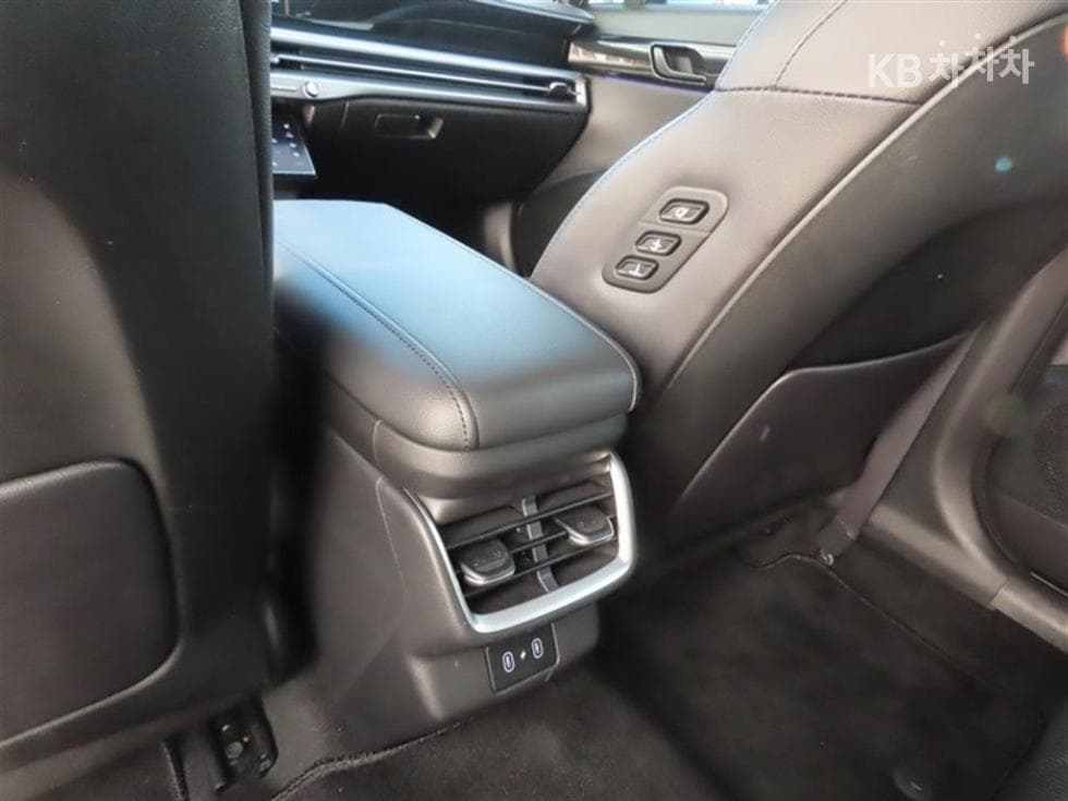 Хюндай Ди Всеново Grandeur (Azera)3.5 Бензин 2WD Exclusive - 8