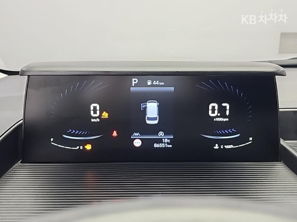Хюндай Staria2.2 Турер 11 AWD Modern - 6