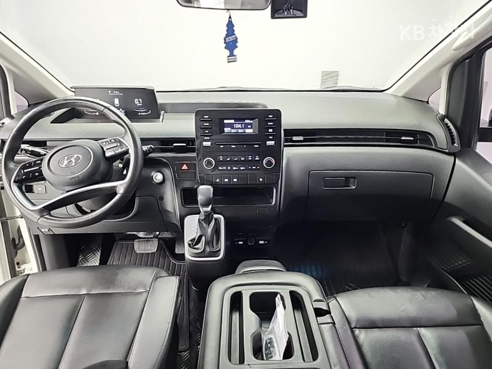 Хюндай Staria2.2 Турер 11 AWD Modern - 7