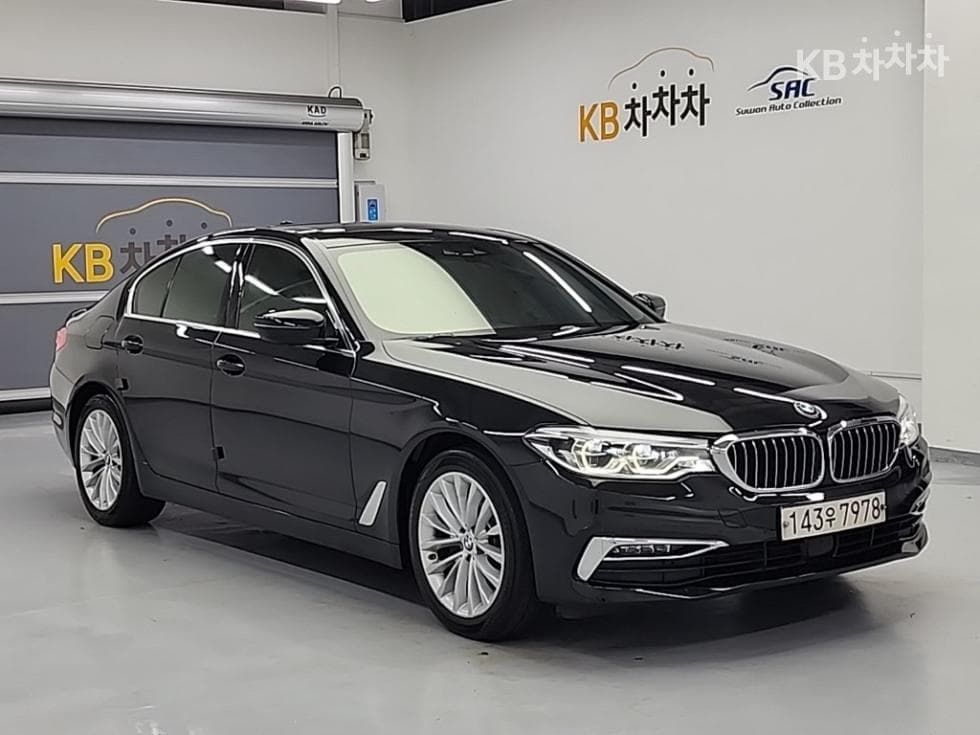BMW 올New5 Series (G30)520d Luxury Line Plus - 4