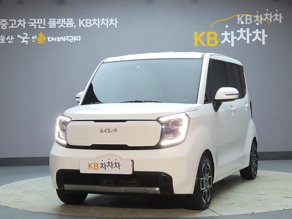 Kia The New (facelift) Kia Ray (van) 1.0 Gasoline Signature - Image 1