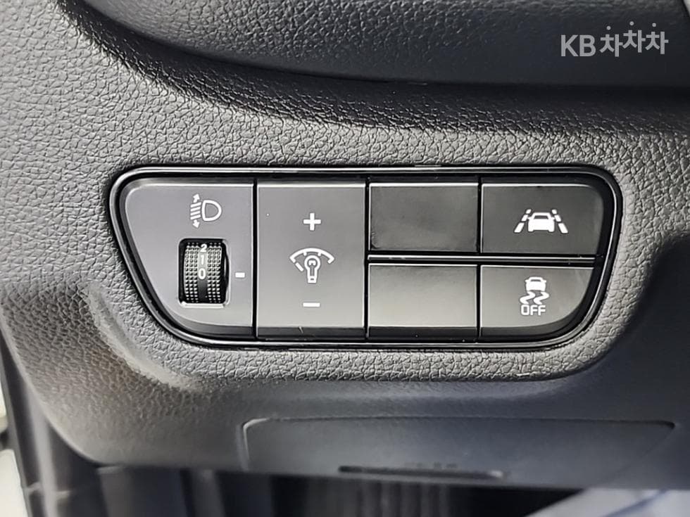 Kia Seltos1.6 Gasoline Turbo 2WD Trendy - 18