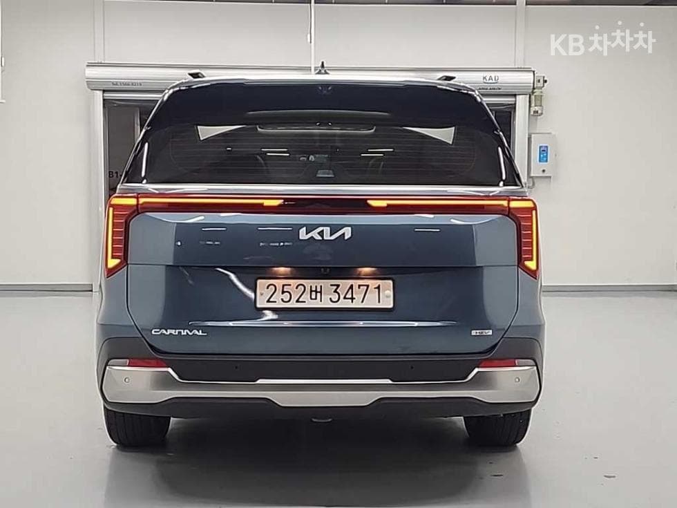 Киа The New (фейслифт) Канивал Хибрид 4-то поколение1.6 HEV 9-местен Signature - 3
