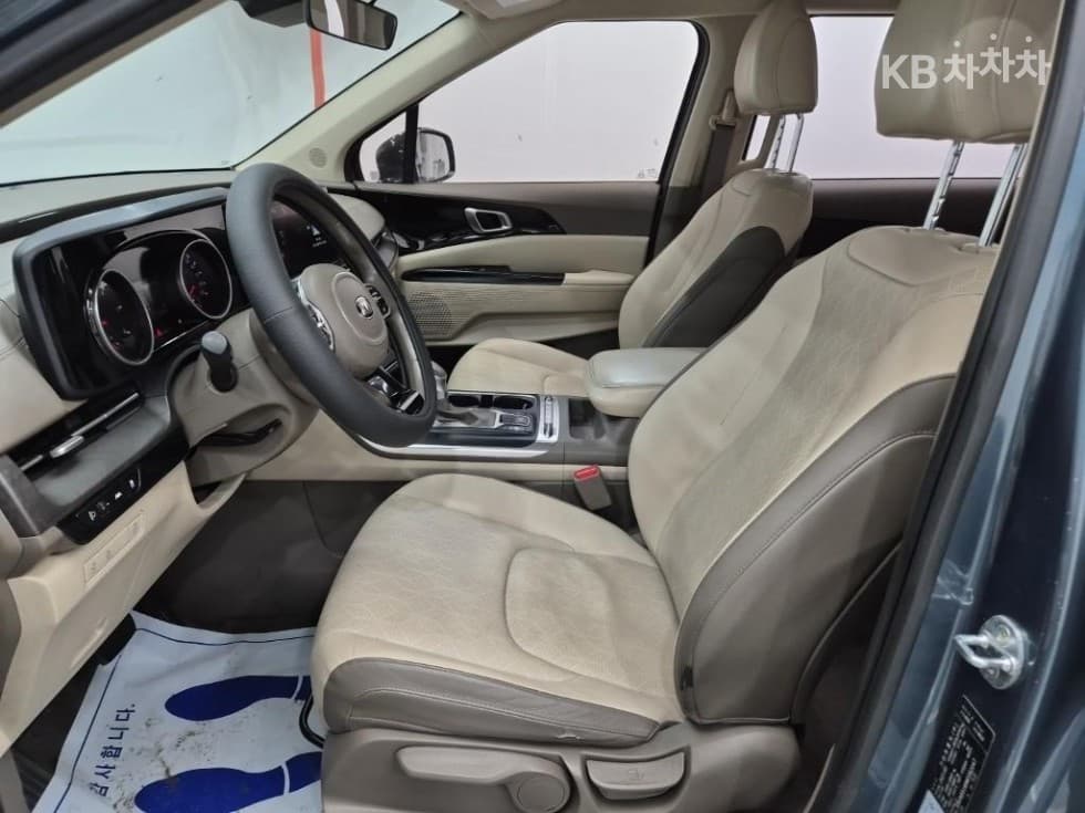 Kia Carnival 4th generationD2.2 9-seater Prestige - 14