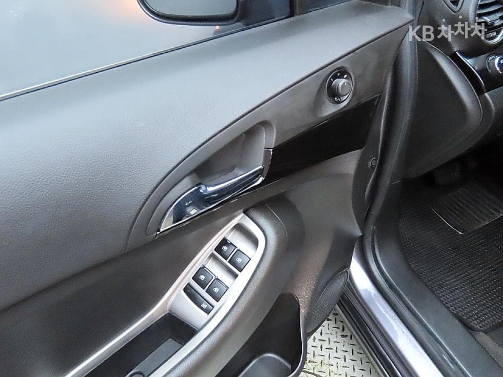 GM Korea Chevrolet OrlandoLPG LTZ Premium - 13