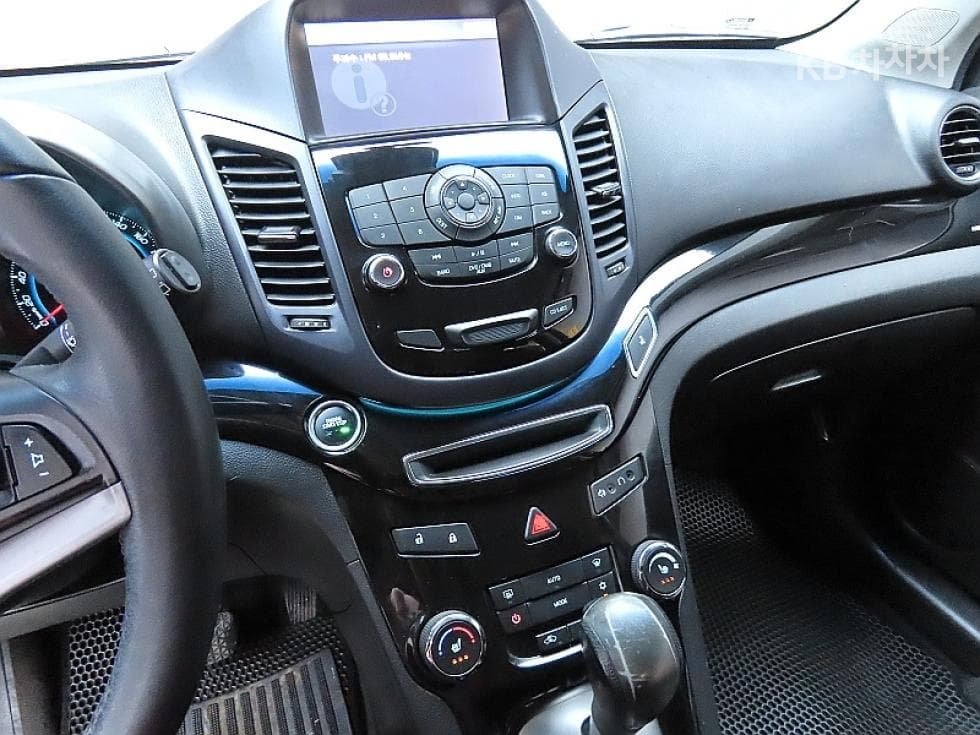 GM Korea Chevrolet OrlandoLPG LTZ Premium - 17