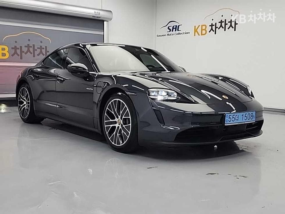 Porsche TaycanBase - 4