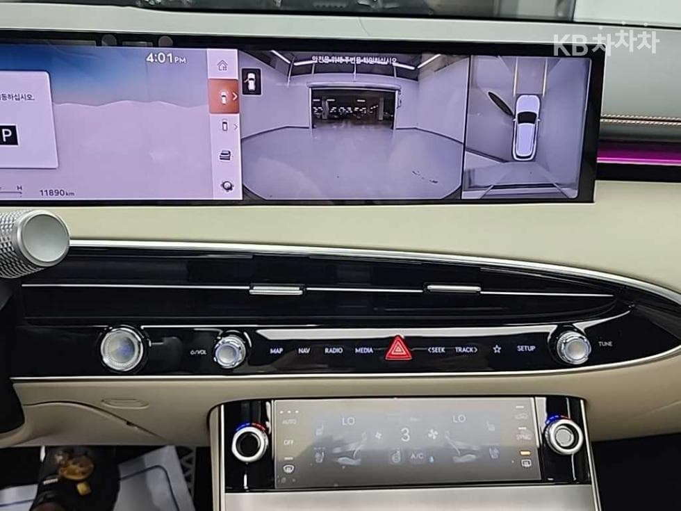 Дженезис GV70Бензин 2.5T 스포츠패키지 AWD - 10