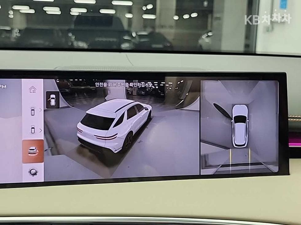 Дженезис GV70Бензин 2.5T 스포츠패키지 AWD - 17