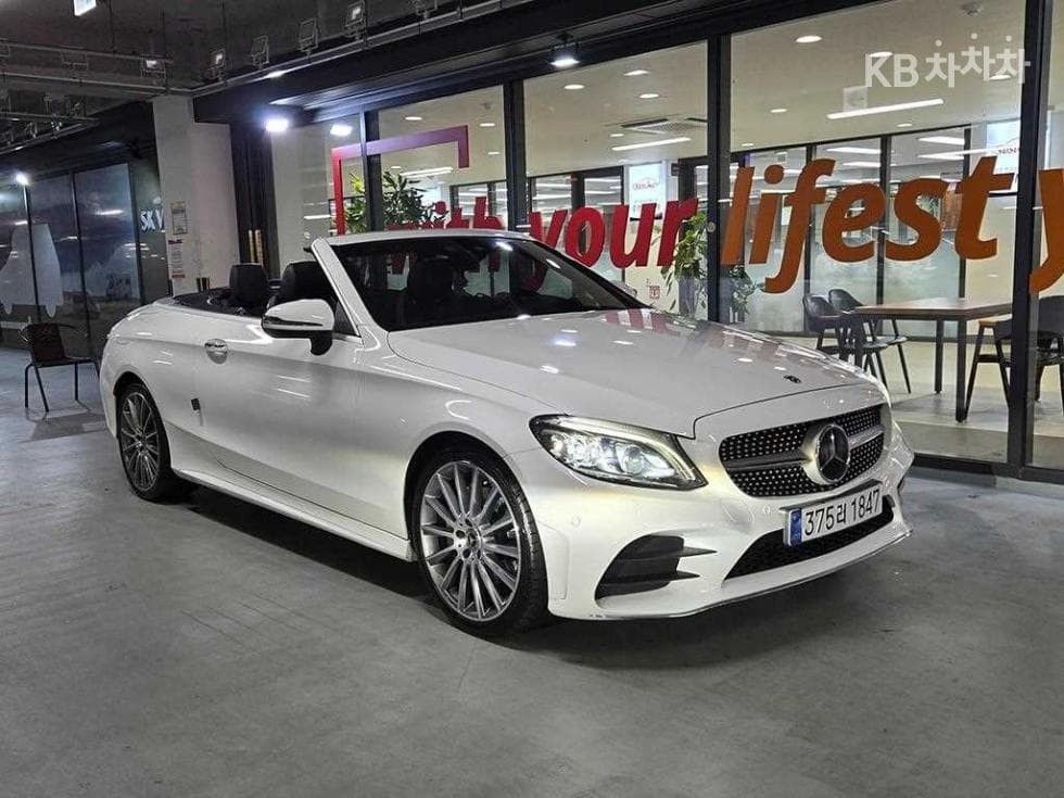 Mercedes-Benz The New (фейслифт) C-Клас C200 Cabriolet - Image 1