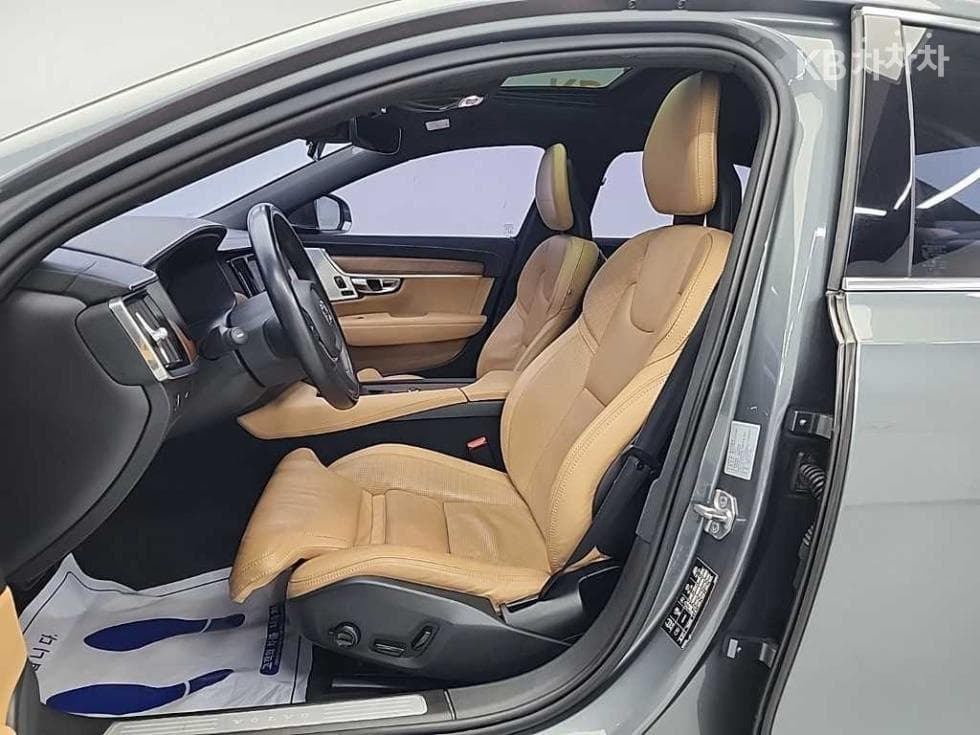 Volvo S90 Второ поколениеD4 Inscription - 11
