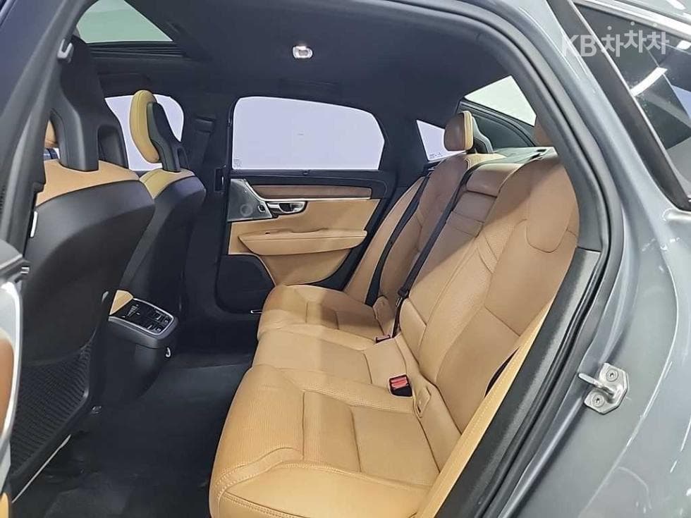 Volvo S90 Второ поколениеD4 Inscription - 12