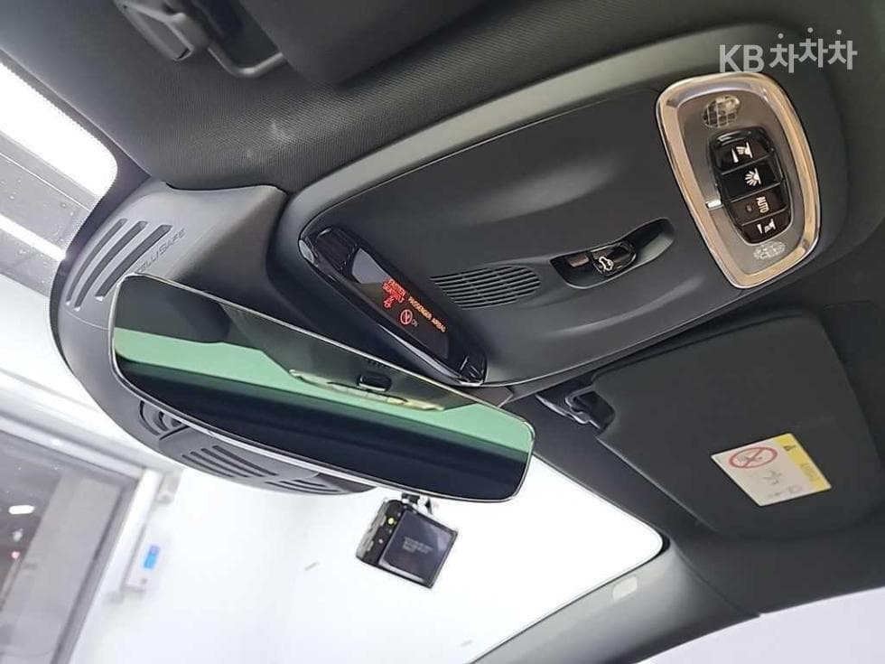 Volvo S90 Второ поколениеD4 Inscription - 18