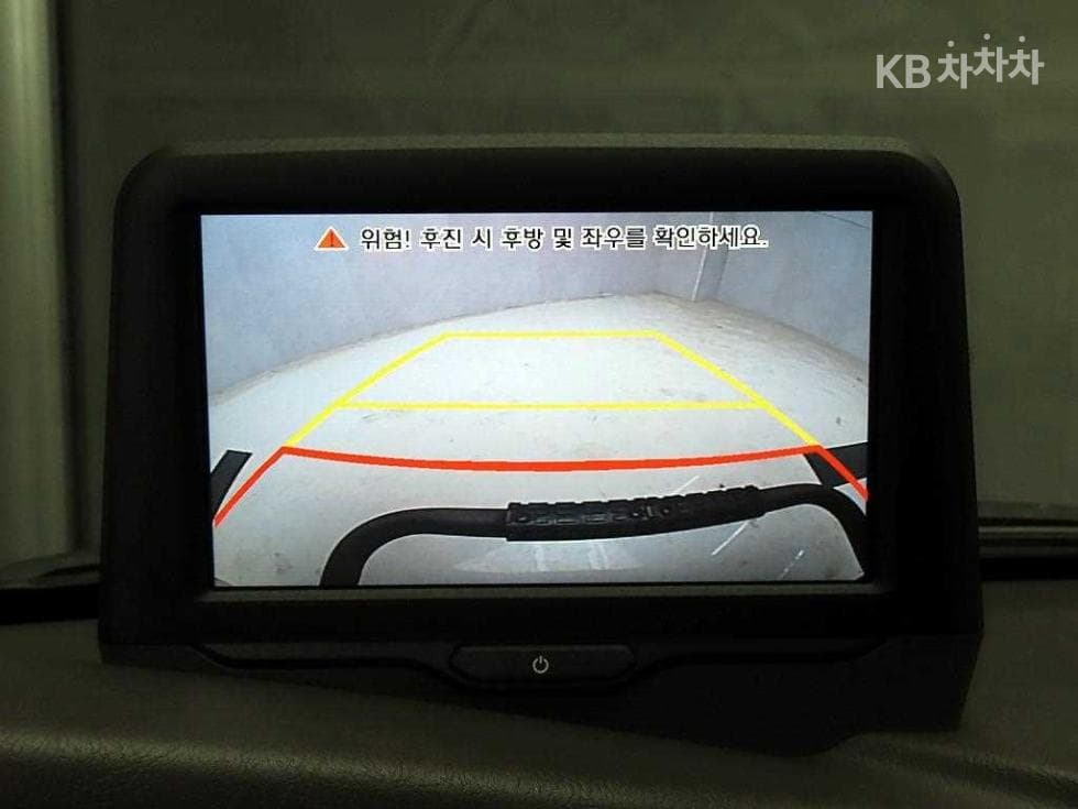 Хюндай Porter 2Удължено междуосие Двойна Кабина CRDi Premium - 16