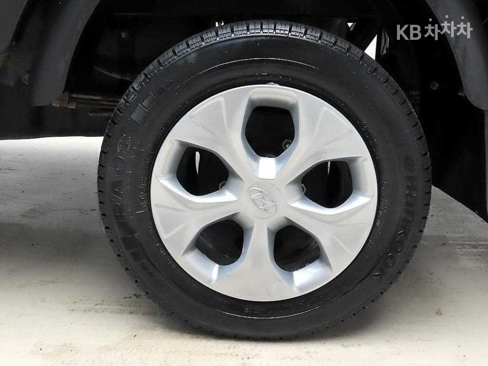 Хюндай Porter 2Удължено междуосие Двойна Кабина CRDi Premium - 20