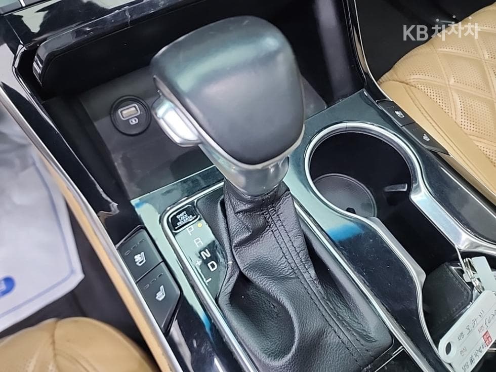 Kia Mohave 더마스터3.0 Diesel 4WD Masters - 8