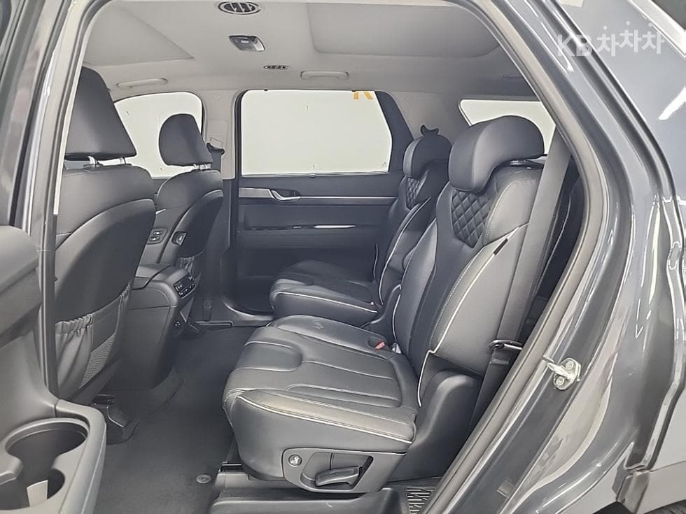 Hyundai Palisade3.8 Gasoline 7-seater (Limousine) AWD Prestige - 12